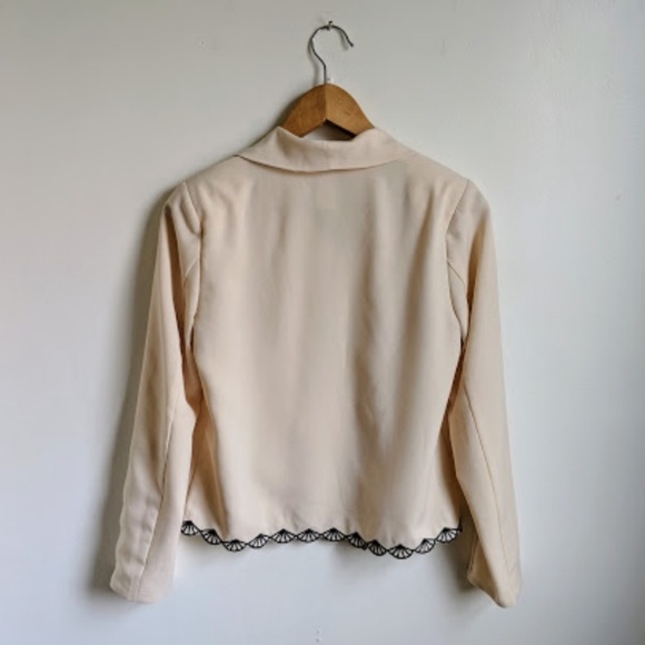 Crepe Blazer with Scallop Detailing - Picture 5 of 7